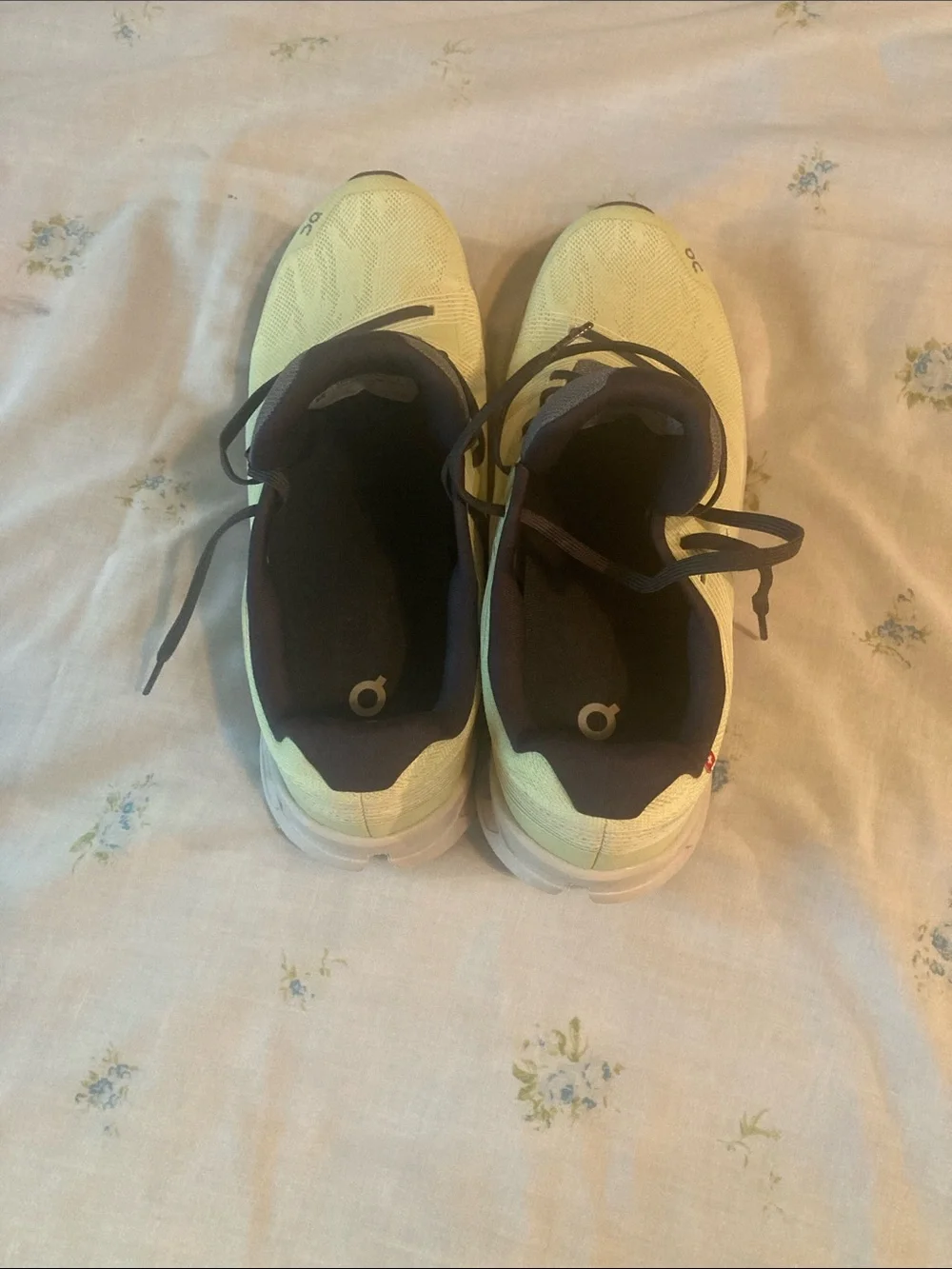 On Running Lace-Up Running Shoes